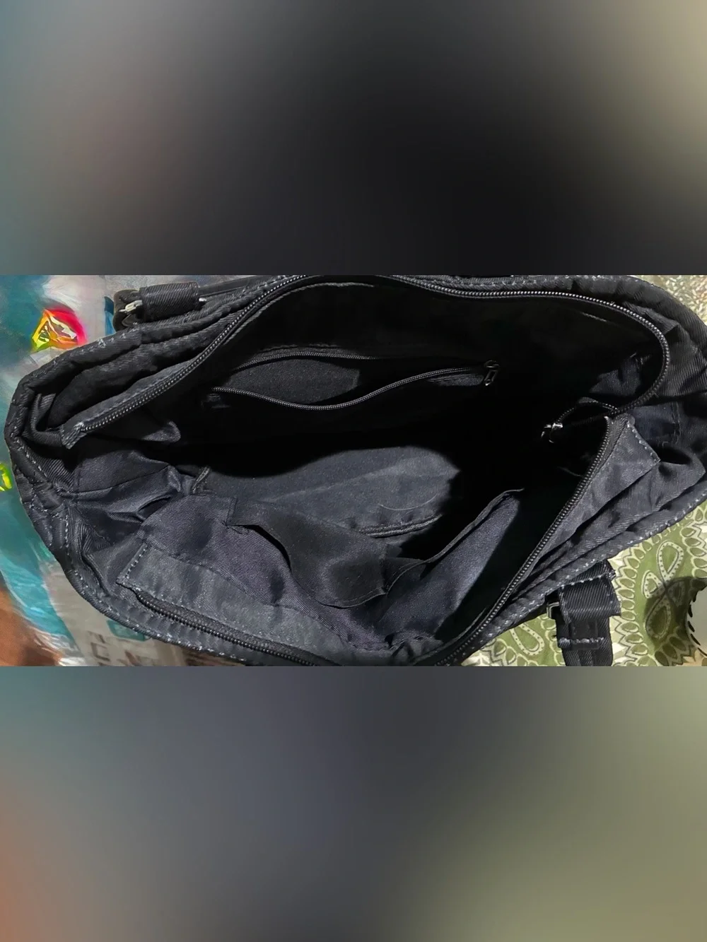 Black Vera Bradley Bag. 2 outside Pockets, 3 inside. NWOT.